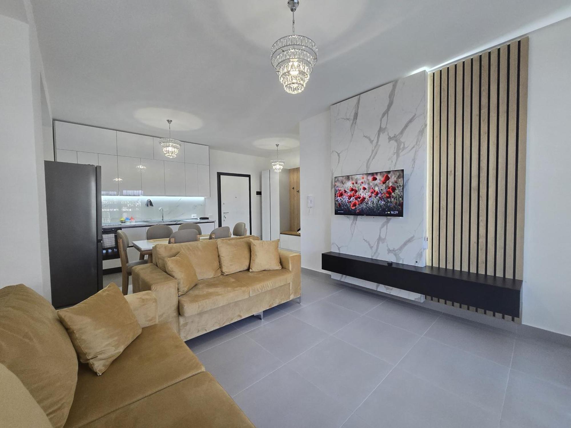 Apartment Lika *